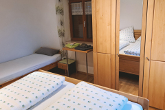 Schlafzimmer-1